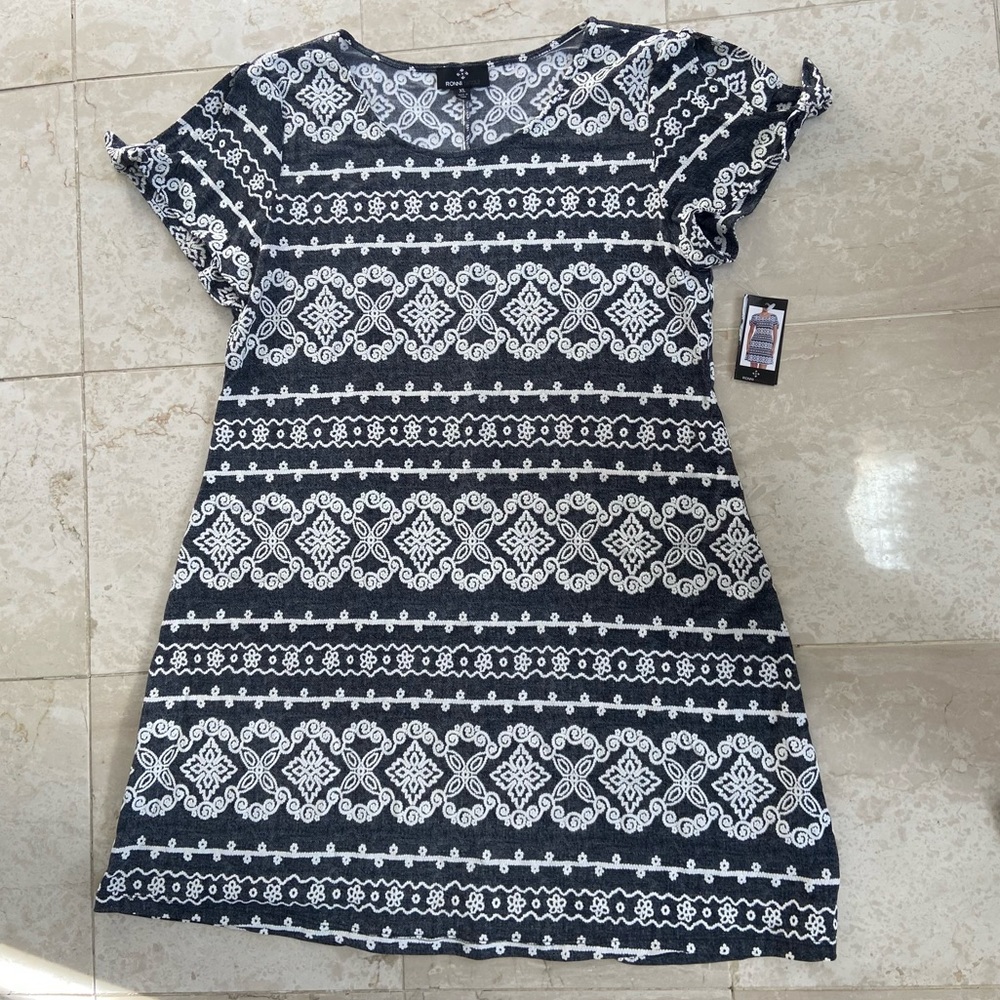 NWT Ronni Nicole Stretch Swing Dress.